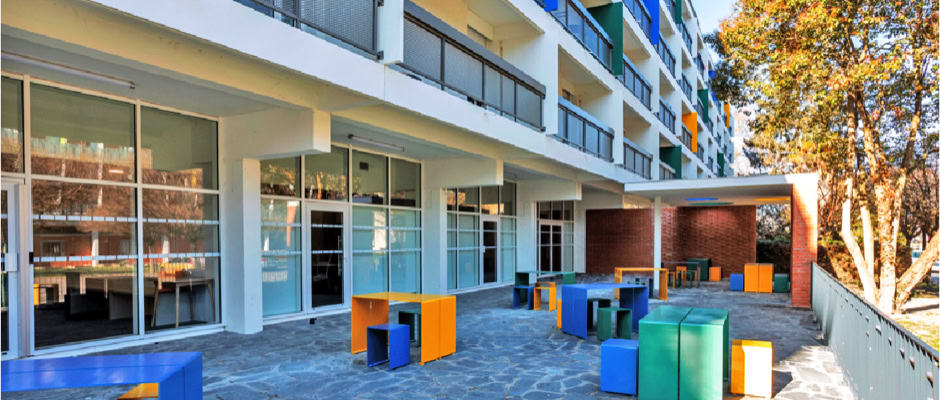 Façade de la rédidence universitaire Daniel Faucher à Toulouse